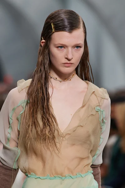 Look 60